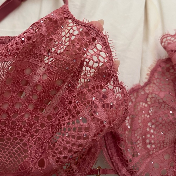 36D sexy lace bra- no padding from la senza - Picture 2 of 6